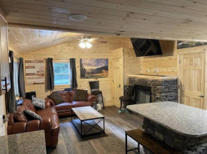 Creekside 3 bedroom 2 bath cabin on private creek